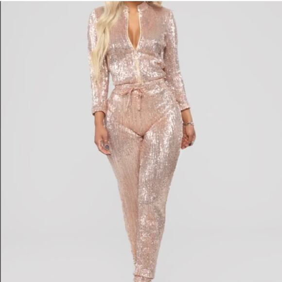 Fashion Nova Is This Star Taken Sequin Half Zip Jumpsuit Size L Large Rose Gold - Picture 8 of 8